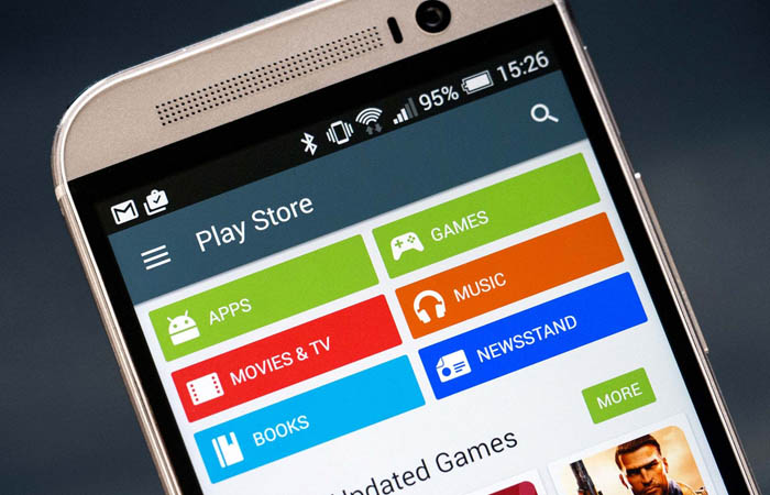 Недавно разработчики Google Play наконец одобрили мобильные приложения, созданные лидерами индустрии фэнтези-спорта, и поместили их в магазин, откуда пользователи Android скачивают контент.